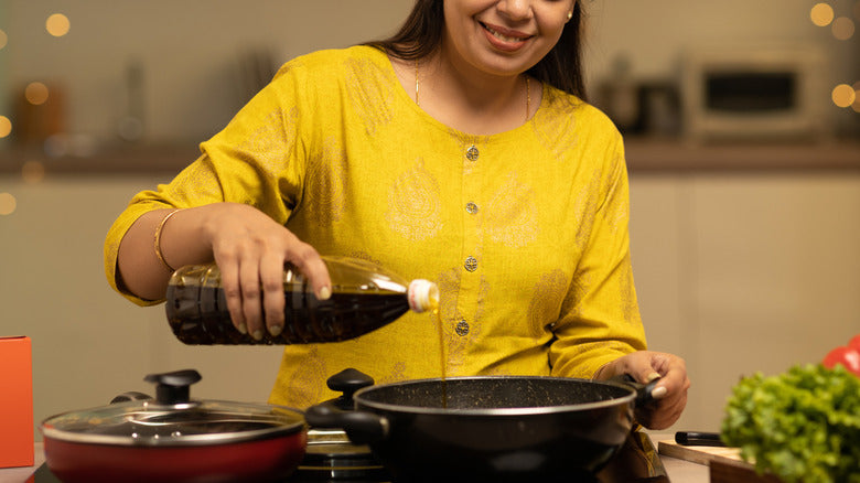 Why Cold-Pressed Mustard Oil Is Making a Comeback in Indian Kitchens - Pure Whites