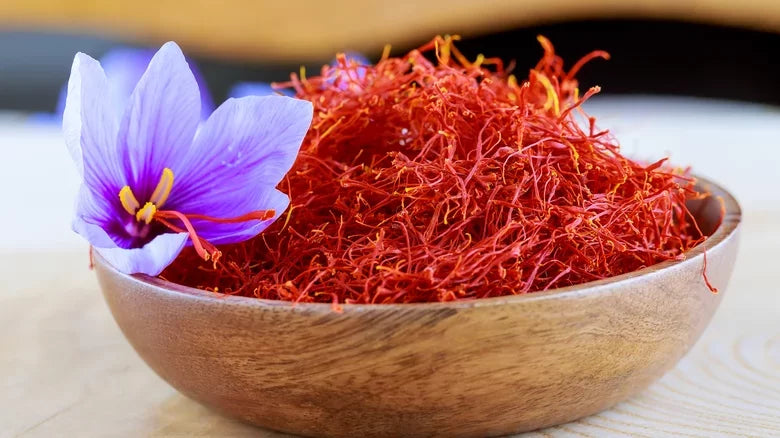 How Much Saffron Should You Use? Ideal Quantity for Every Purpose - Pure Whites